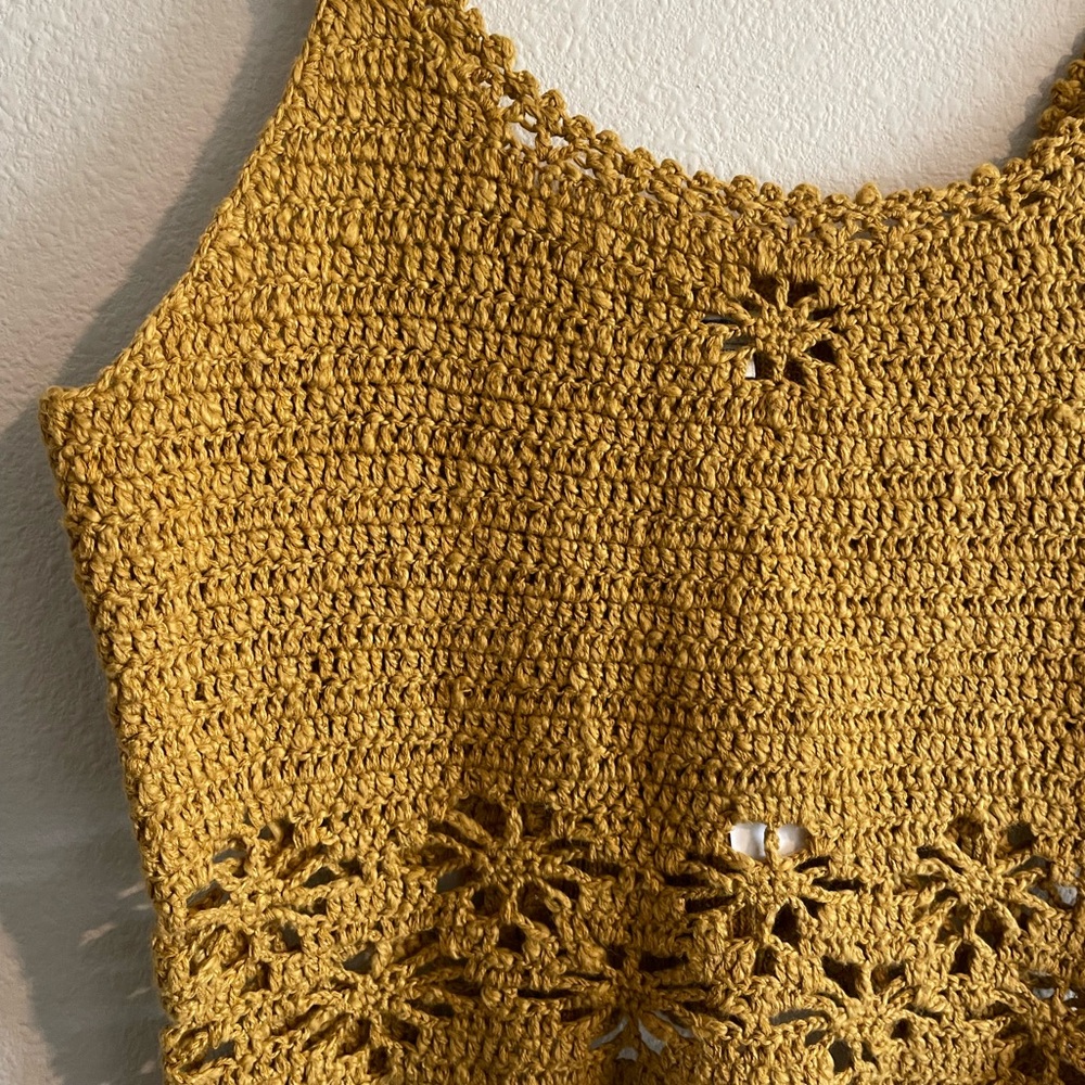 NWT American Eagle Crochet Knit Tank Top Women’s Small Marigold Y2K Cut-Out - Picture 3 of 7